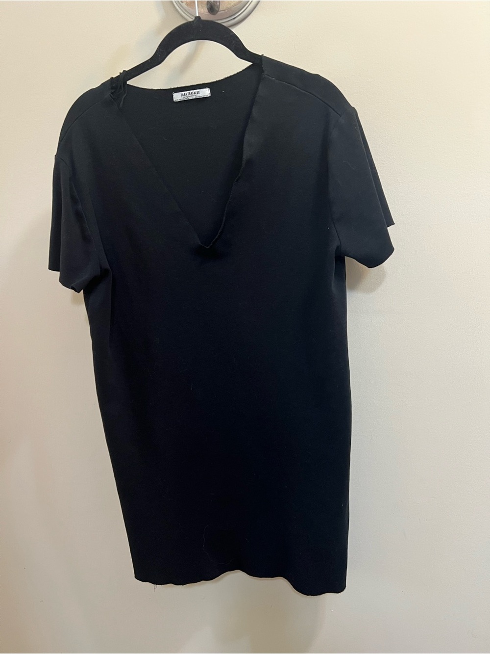 Zara Trapaluc black short sleeve Black V-Neck A-Line Dress Size 19” Ptp